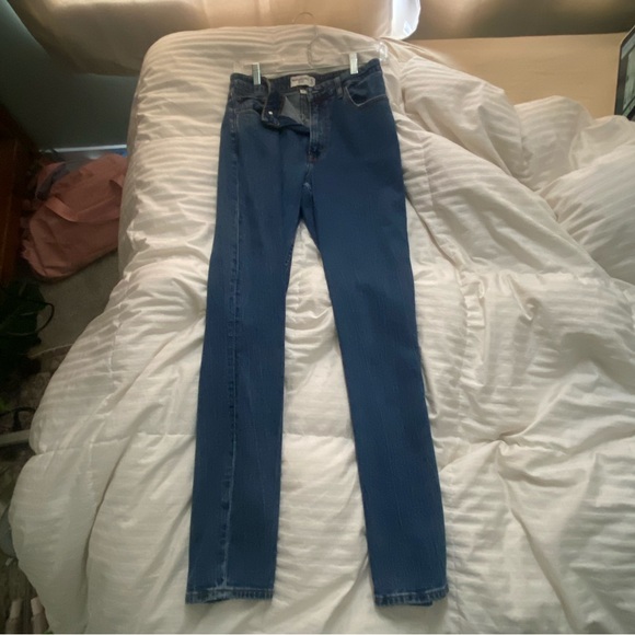 NWOT abercrombie curve love extra long dark wash high rise mom jeans - Picture 2 of 3